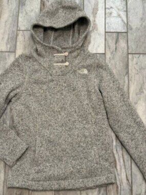 The North Face girls large 14/16 cream/gray fleece lined WARM pullover MSRP $120